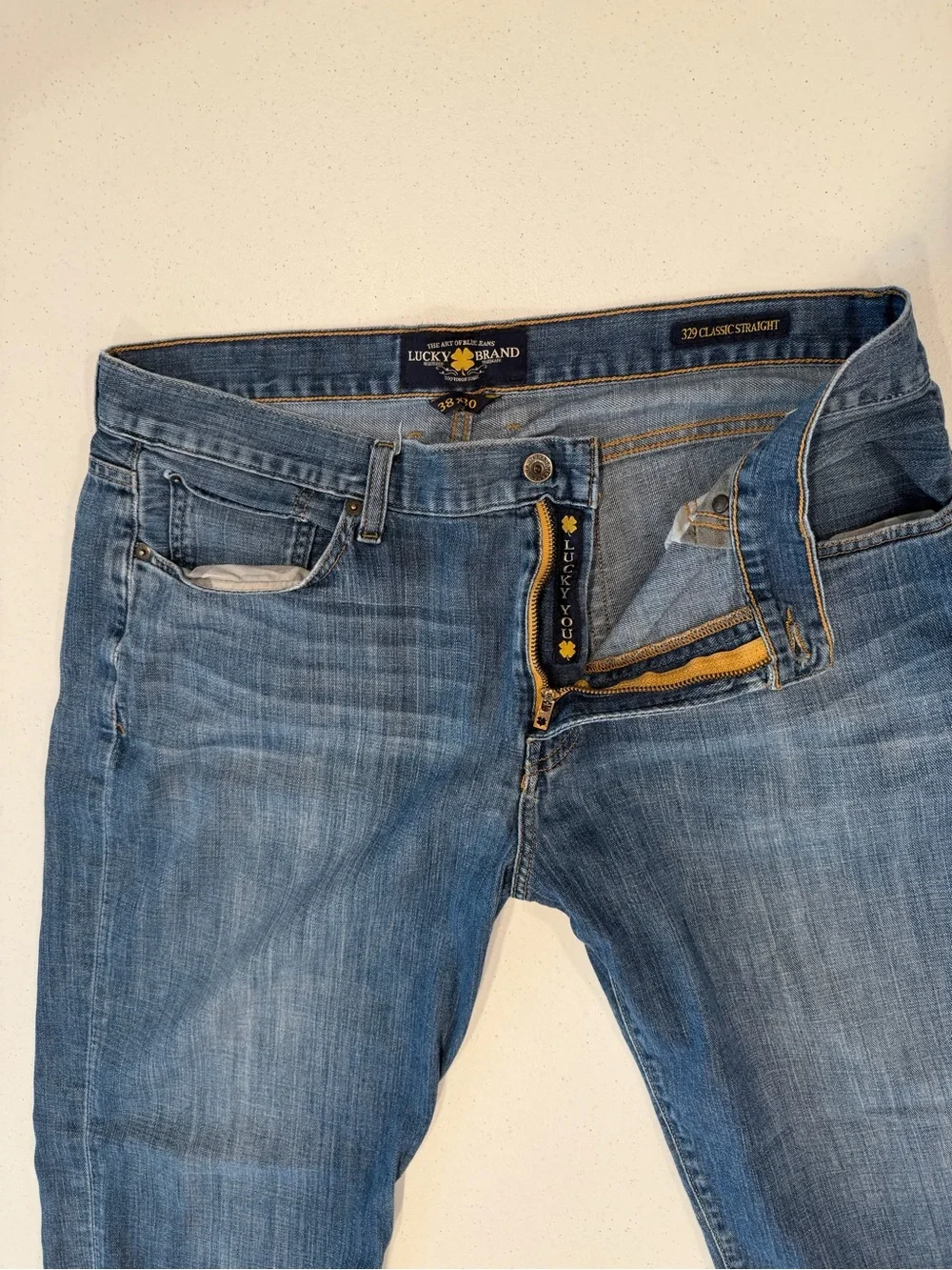 Lucky Brand 329 Classic Straight Jeans Mens 38x30 Blue Medium Wash Stretch Denim
